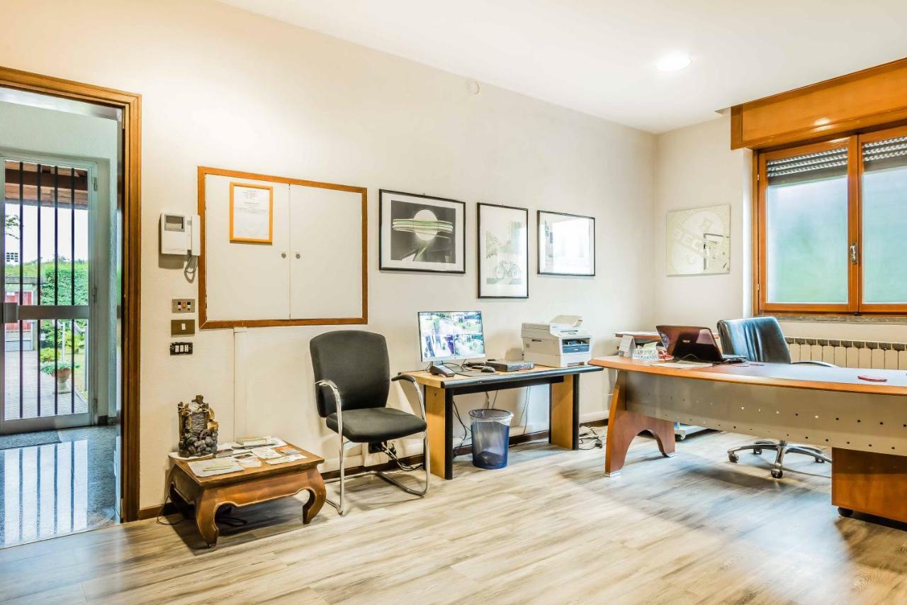 B&B Southitaly Busto Arsizio Exteriör bild